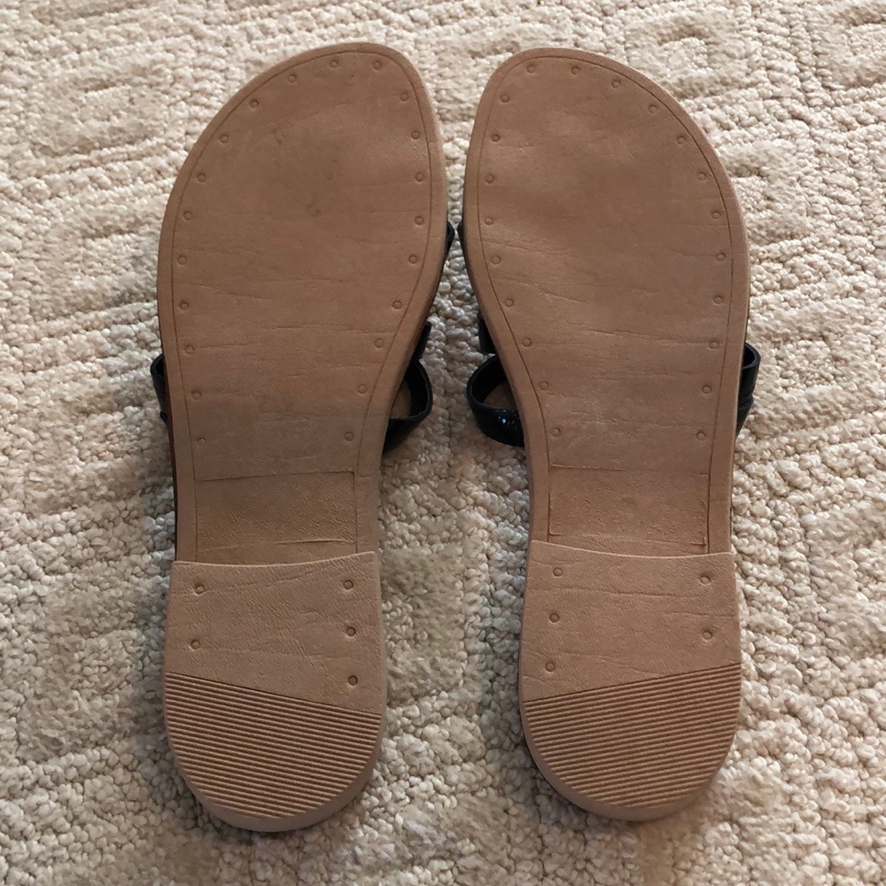 Steve Madden Ringtone Flat Sandal - Picture 6 of 7